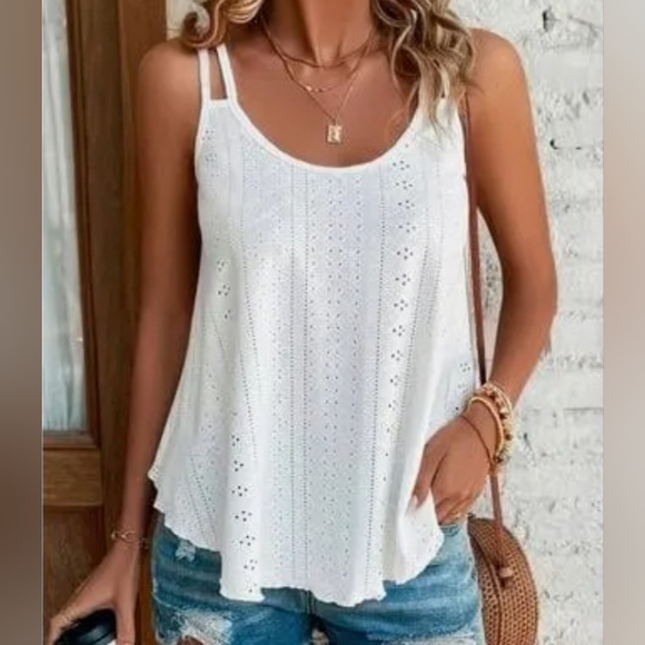 Tops - Brand new eyelet tank